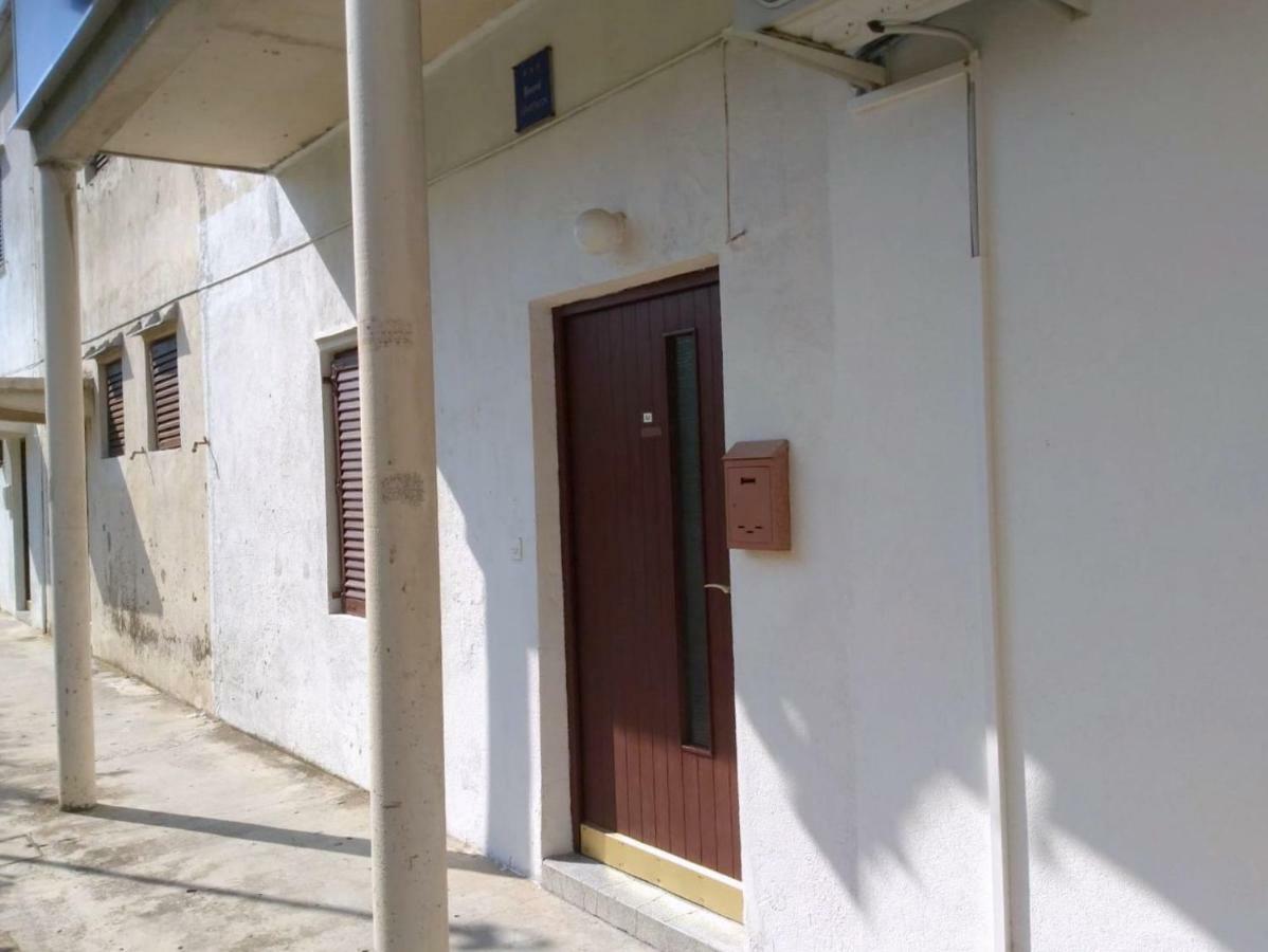 Apartment A1 Dugi Rat Luaran gambar